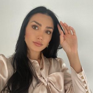 Meet your Posher, Jacqueline